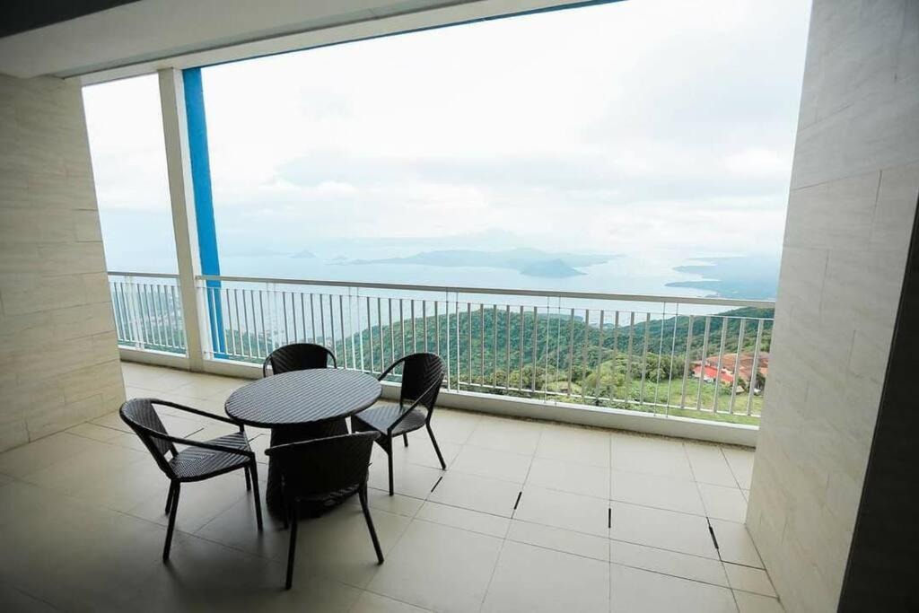 A2J Executive Studio Suite Near Skyranch & Malls Tagaytay Тагайтай Экстерьер фото